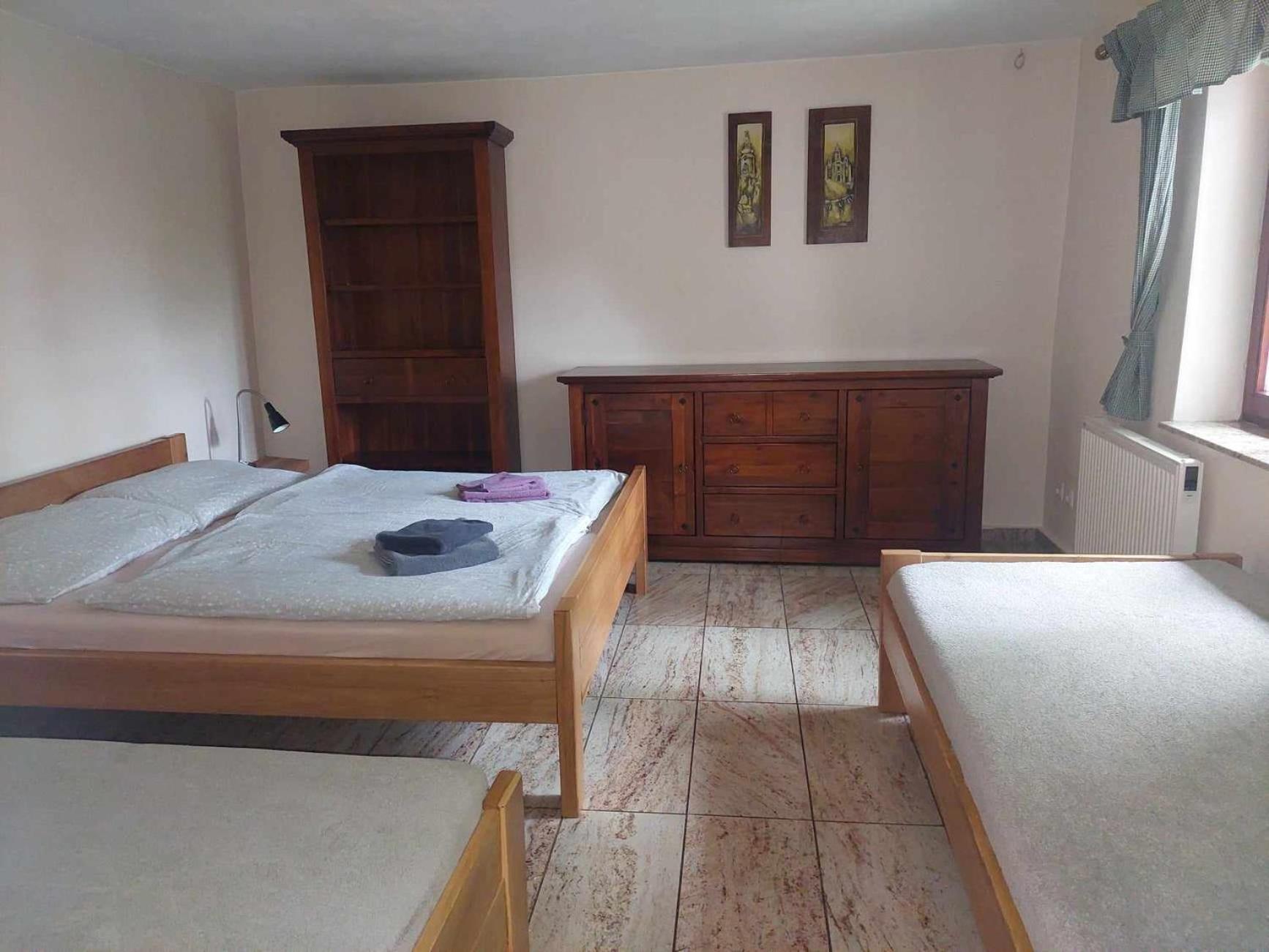 Burg Nad Banskou Stiavnicou Guest House ชเตียฟนิซเก บาเน ภายนอก รูปภาพ