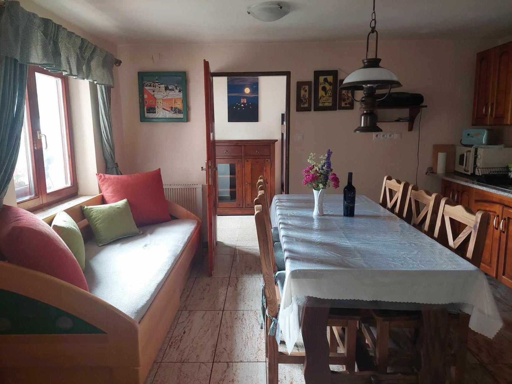 Burg Nad Banskou Stiavnicou Guest House ชเตียฟนิซเก บาเน ภายนอก รูปภาพ